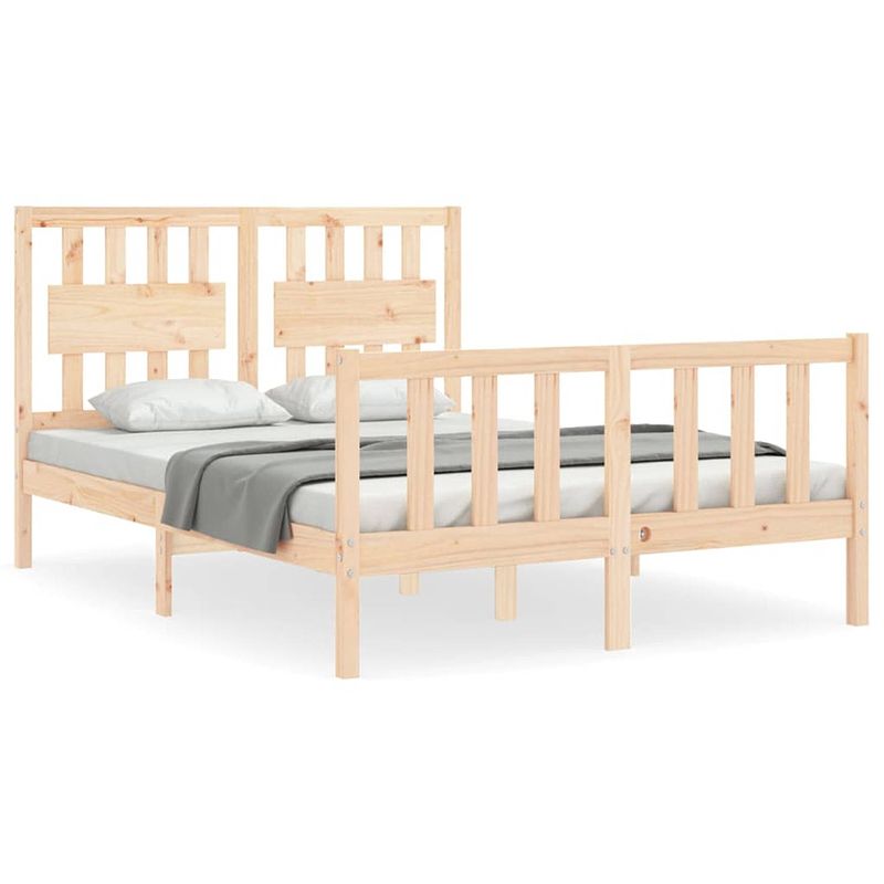 Foto van The living store massief grenenhouten bedframe - 195.5 x 125.5 x 100 cm - multiplex lattenbodem - functioneel hoofd- en