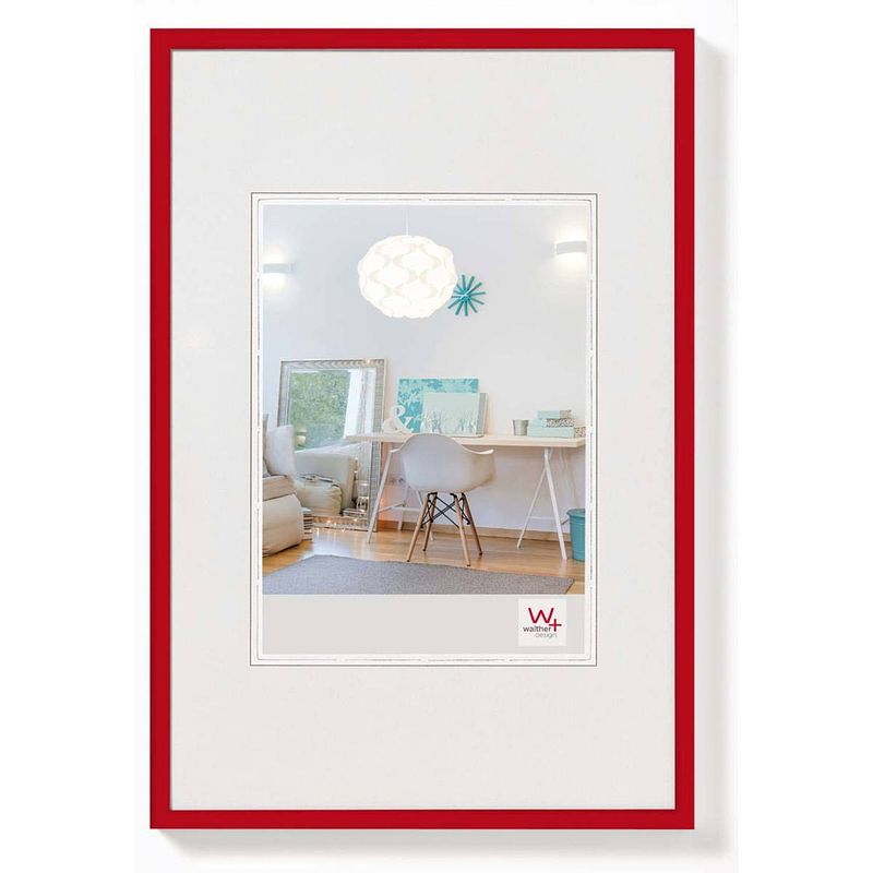 Foto van Walther design new lifestyle kunststof fotolijst 24x30cm rood