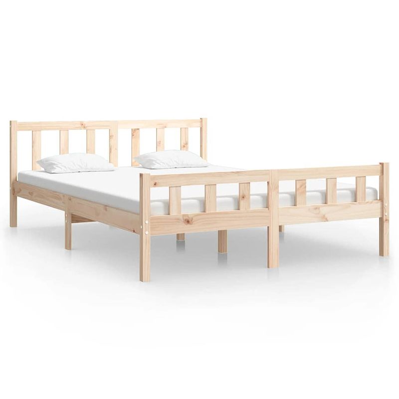 Foto van The living store bedframe - grenenhout - 150 x 200 cm - rustiek design