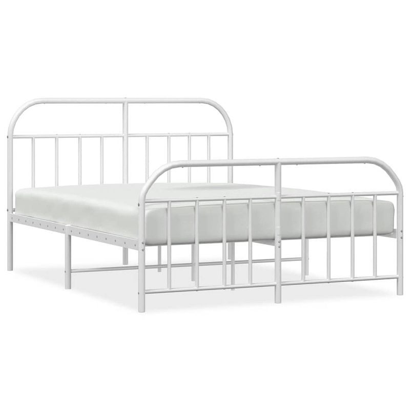 Foto van The living store metalen bedframe - klassiek design - robuuste constructie - extra opbergruimte - wit - 196 x 142 x 100