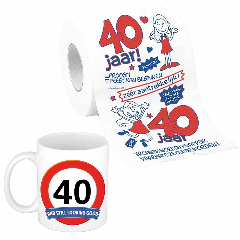 Foto van Cadeau set voor 40e verjaardag - koffie mok en funny wc-rol - voor vrouwen van 40 - feest mokken