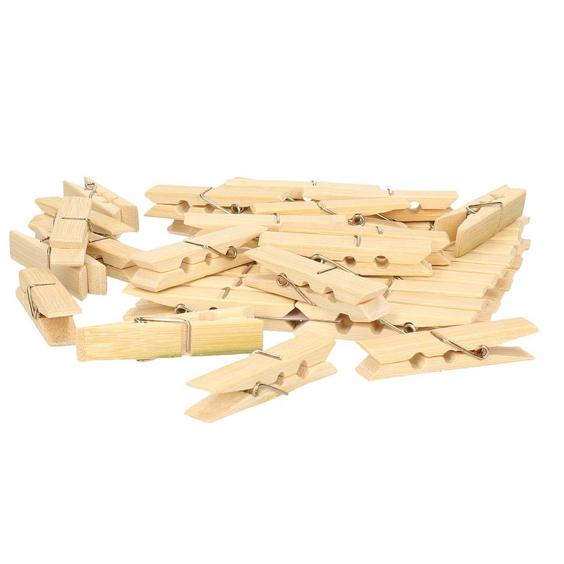 Foto van Wasknijpers voor wasgoed ophangen - bamboe hout - 40x stuks - beige - 7 cm - knijpers