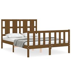 Foto van The living store massief grenenhouten bedframe - 205.5 x 125.5 x 100 cm - multiplex lattenbodem - honingbruin