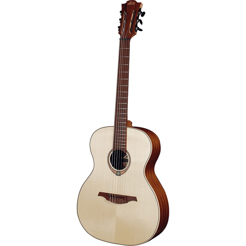 Foto van Lag guitars tramontane nylon 70 tn70a klassieke gitaar met auditorium body en smalle hals