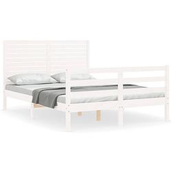 Foto van The living store bedframe - grenenhout - wit - 205.5 x 125.5 x 100 cm - multiplex lattenbodem - montage vereist