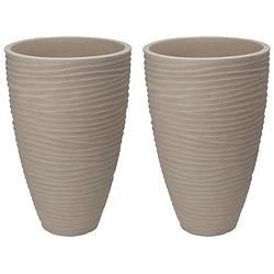 Foto van Pro garden plantenpot/bloempot dunes - 2x - tuin - stevig kunststof - zand/beige - d40 x h60 cm - plantenpotten