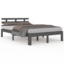 Foto van The living store houten bedframe - grijs - 195.5 x 143.5 x 69.5 cm - massief grenenhout - met multiplex lattenbodem