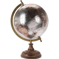 Foto van Decoratie wereldbol/globe creme metallic op houten voet d20 x h33 cm - wereldbollen