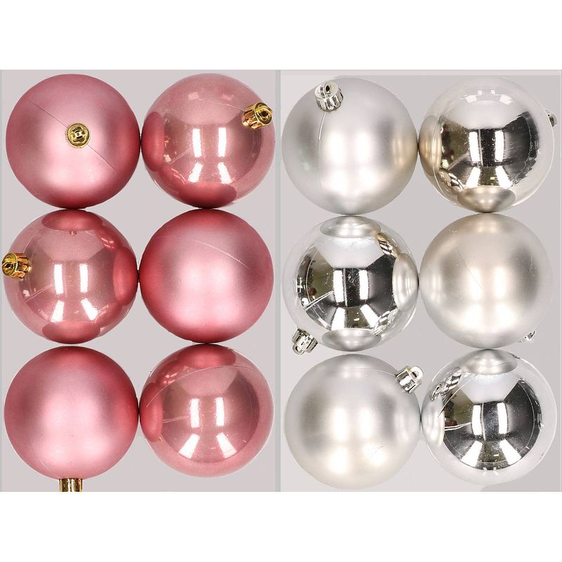 Foto van 12x stuks kunststof kerstballen mix van oudroze en zilver 8 cm - kerstbal