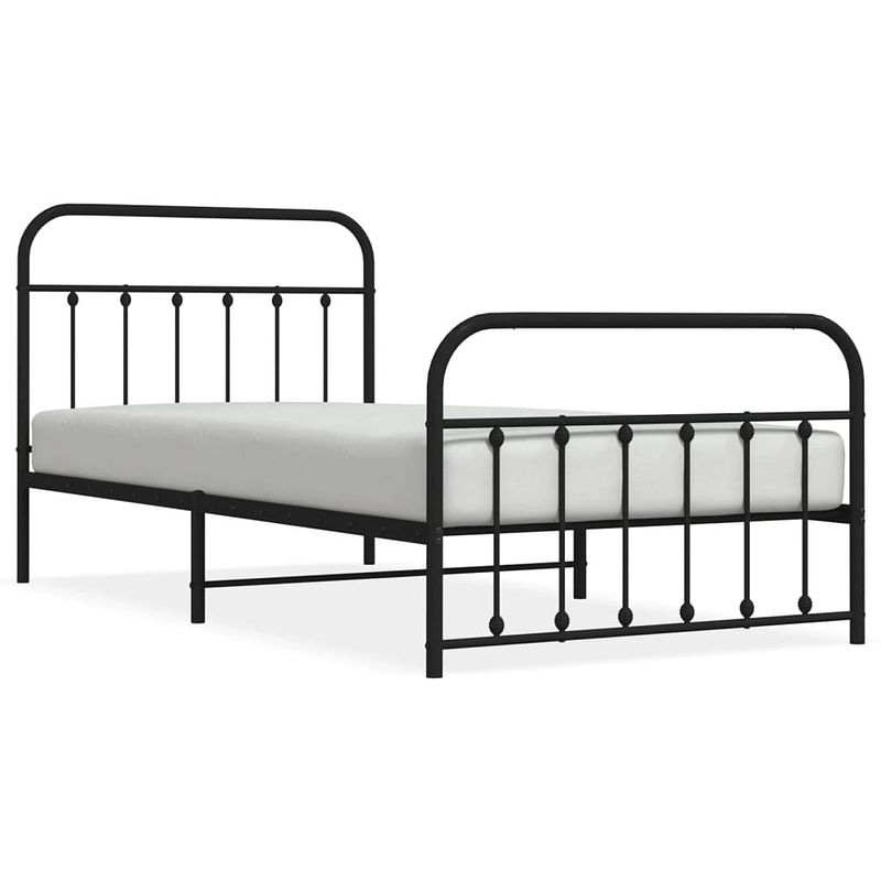 Foto van The living store bedframe klassiek - metaal - 207x105x100 cm - zwart