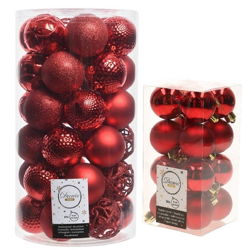 Foto van Kerstversiering kunststof kerstballen rood 4-6 cm pakket van 53x stuks - kerstbal