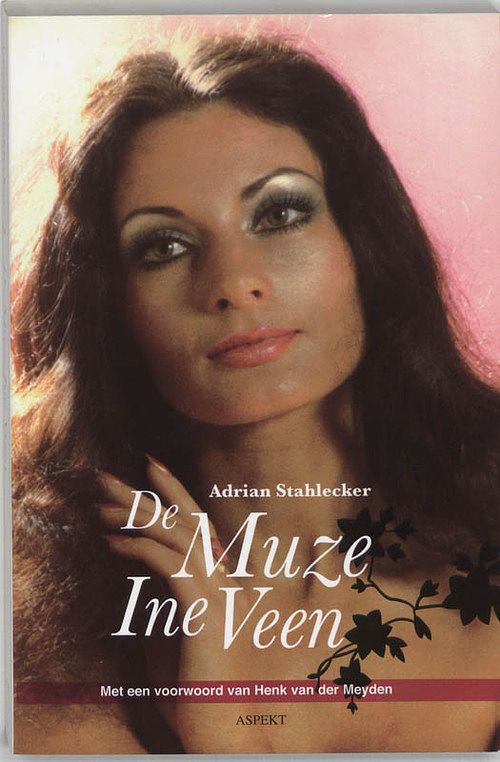 Foto van De muze ine veen - adrian stahlecker - paperback (9789059113046)