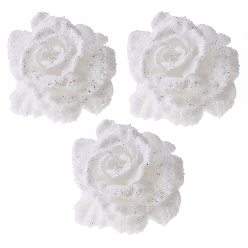 Foto van 3x kerstboomversiering bloemen op clip witte kerstbloemen 10 cm - kersthangers