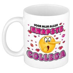 Foto van Bellatio decorations cadeau mok voor collega - grappig - keramiek - 300 ml - knapste collega - feest mokken