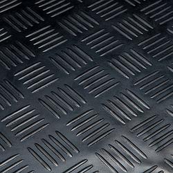 Foto van Wicotex deurmat-rubber mat-deurmat-rubberen mat- vloermat traanplaat blok zwart 3mm dikte 100cm breed & 120cm lengte