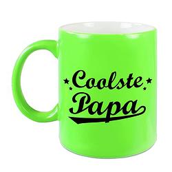 Foto van Coolste papa mok / beker neon groen voor vaderdag/ verjaardag 330 ml - feest mokken