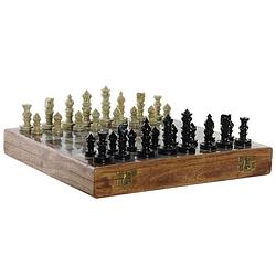 Foto van Luxe houten schaakspel in kist/koffer met stenen schaakstukken 30 x 30 cm - denkspellen
