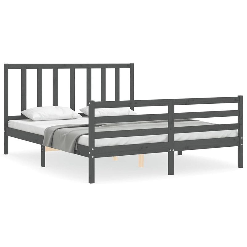 Foto van The living store bedframe massief grenenhout - grijs - 205.5 x 155.5 x 100 cm - multiplex lattenbodem