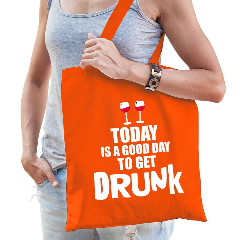 Foto van Good day to get drunk wijn supporter cadeau tas oranje voor dames en heren - feest boodschappentassen