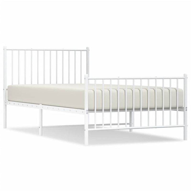 Foto van The living store bedframe - klassiek bedframe - metaal - 207 x 104.5 x 90.5 cm - wit