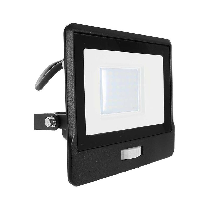 Foto van V-tac vt-138s-1 led schijnwerper met sensor - 30 w - 2340 lm - 3000k -