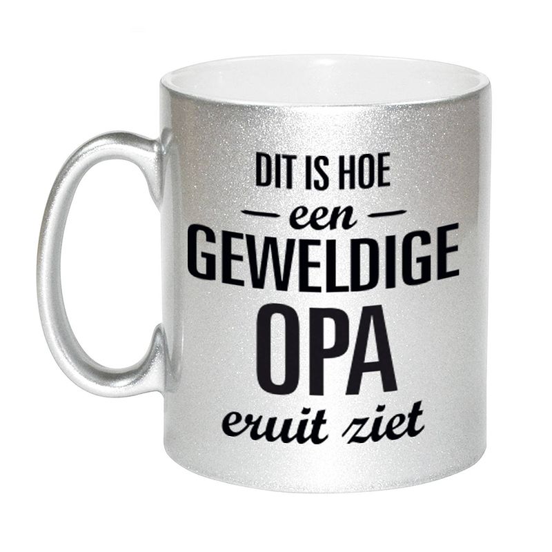 Foto van Zilveren geweldige opa cadeau koffiemok / theebeker 330 ml - feest mokken