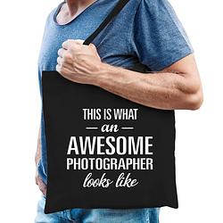 Foto van Awesome photographer / geweldige fotograaf cadeau tas zwart voor dames en heren - feest boodschappentassen