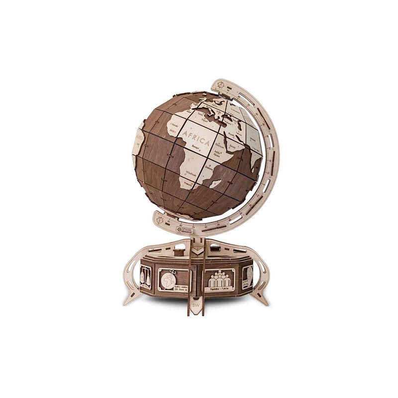 Foto van Eco-wood-art globe - houten modelbouw - bruin