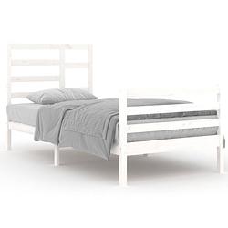 Foto van The living store houten bedframe - eenpersoons - 90 x 200 cm - hoogwaardig massief grenenhout - stabiel en decoratief -