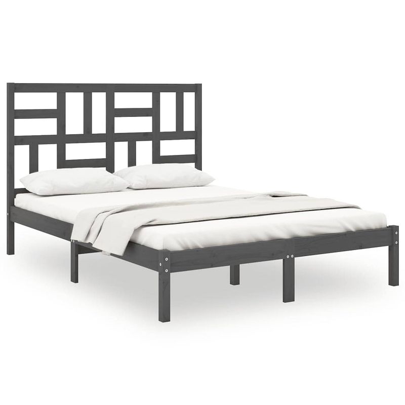 Foto van The living store houten bedframe - grijs - 205.5 x 166 x 104 cm - massief grenenhout - multiplex lattenbodem