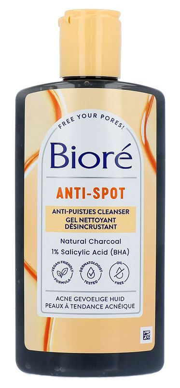 Foto van Biore anti-puistjes cleanser met houtskool