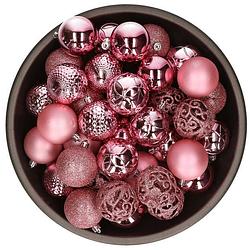 Foto van Kunststof kerstballen 37x stuks bubblegum roze 6 cm - kerstbal