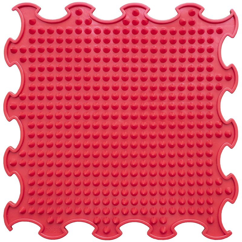 Foto van Ortoto sensory massage puzzle mat spikes strawberry red