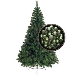 Foto van Bellatio decorations kunst kerstboom 150 cm met kerstballen salie groen - kunstkerstboom