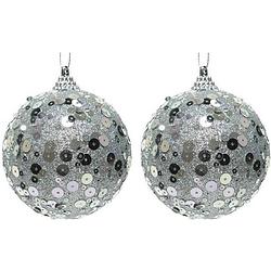 Foto van 2x kerstballen zilveren glitters 8 cm met pailletten kunststof kerstboom versiering/decoratie - kerstbal