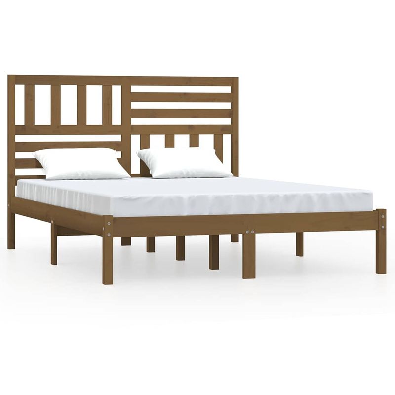 Foto van The living store houten bedframe - grenenhout - 205.5 x 166 x 100 cm - honingbruin