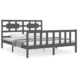 Foto van The living store bedframe - massief grenenhout - king size - grijs - 205.5 x 155.5 x 100 cm