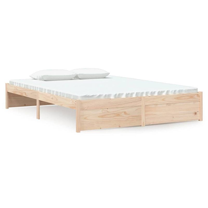 Foto van The living store bedframe - massief grenenhout - 140.5 x 195.5 x 31 cm - inclusief lattenbodem