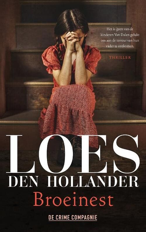 Foto van Broeinest - loes den hollander - paperback (9789461095688)