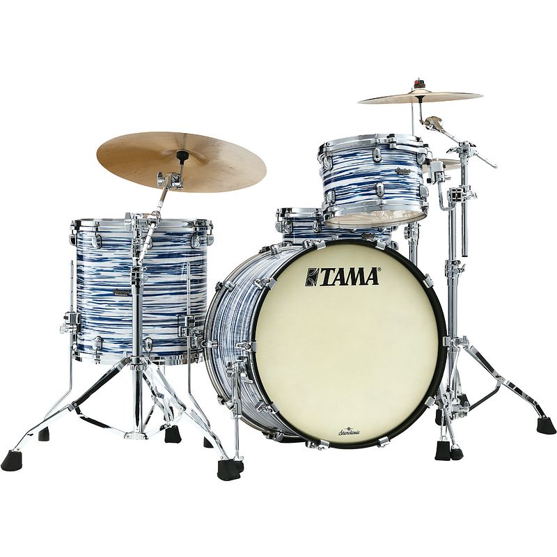 Foto van Tama mr32czs-bwo starclassic maple blue white oyster ch 3d. shellset