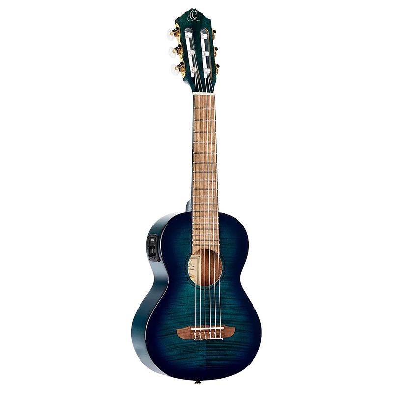 Foto van Ortega mini/travel series rgle18blf 1/8-size guitar faded blue klassieke gitaar met gigbag