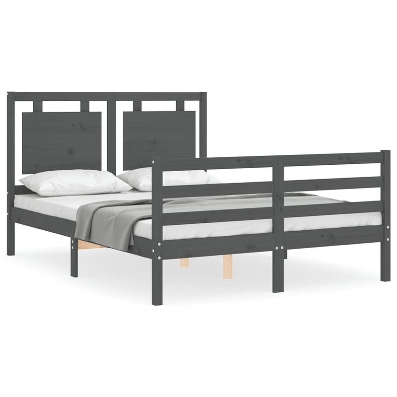 Foto van The living store bedframe - grenenhout - 140 x 200 cm - grijs