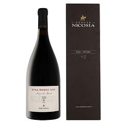 Foto van Cantine nicosia lenza di munti etna rosso doc magnum wijn + giftbox