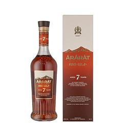 Foto van Ararat 7 years ani-urt 50cl + giftbox