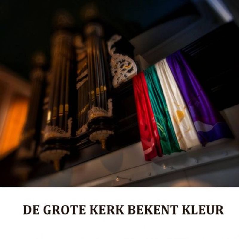 Foto van De grote kerk-gemeente emmen bekent kleur