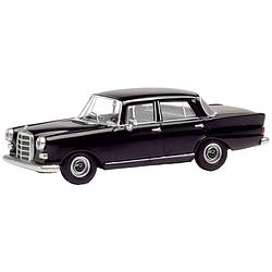 Foto van Herpa 420457 h0 mercedes benz 200 staartvin