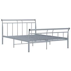 Foto van The living store bedframe klassiek - metaal - 221 x 148 x 90 cm - grijs