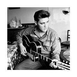 Foto van Pyramid elvis presley us army kunstdruk 40x40cm