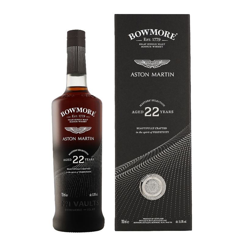 Foto van Bowmore 22 years aston martin masters selection 0.7 liter whisky + giftbox