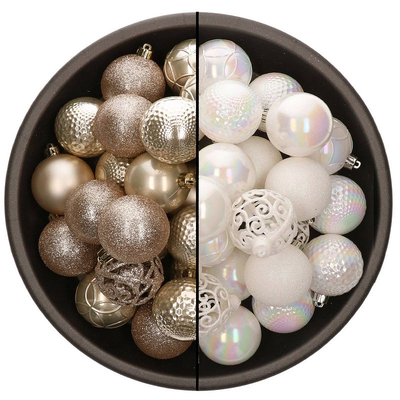 Foto van 74x stuks kunststof kerstballen mix van champagne en parelmoer wit 6 cm - kerstbal